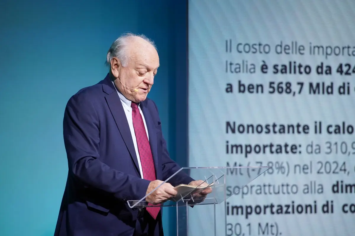 Ronchi: “Non basta riciclare, serve un mercato per le mps”