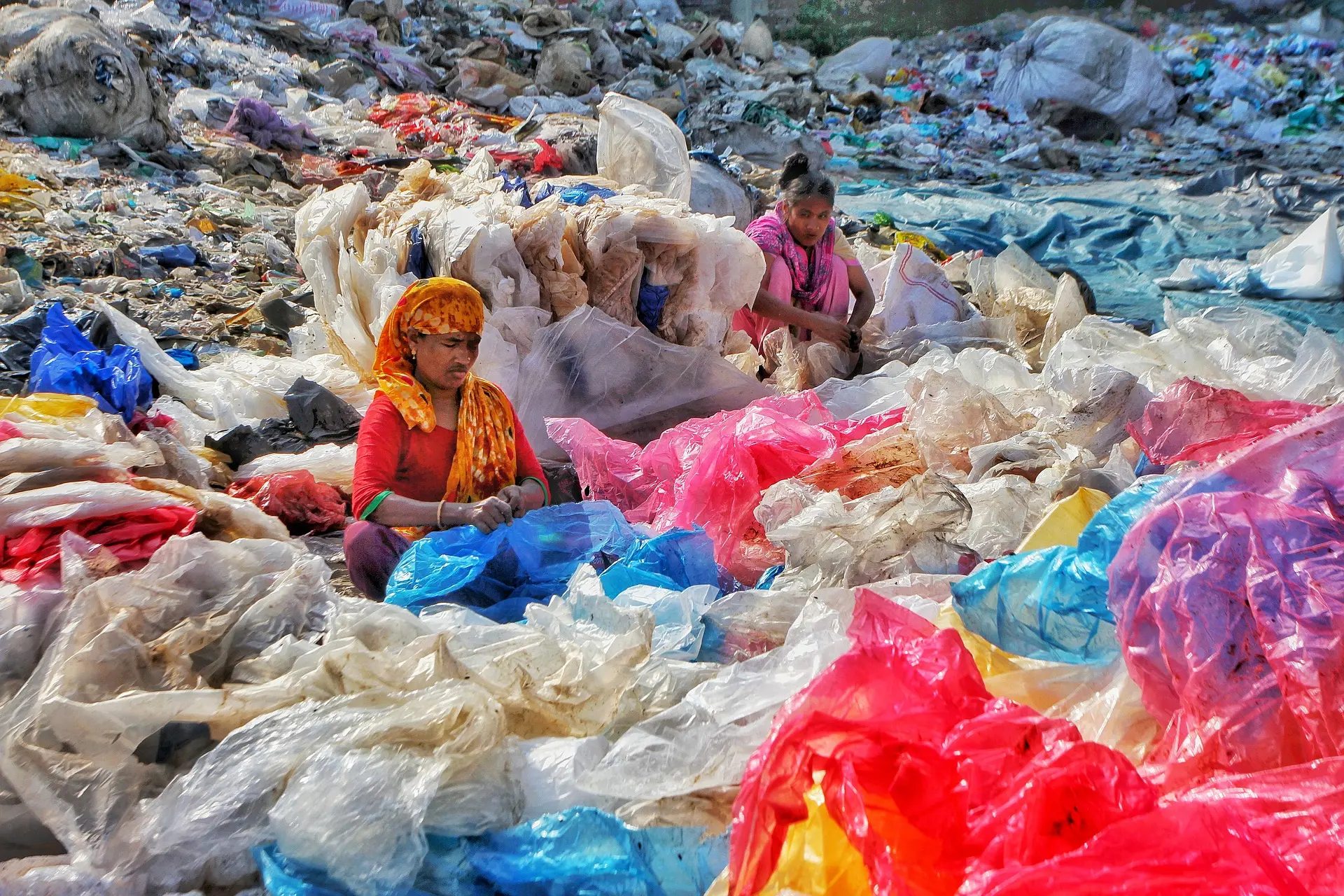 175 Nazioni dicono sì a trattato contro l’inquinamento da plastica